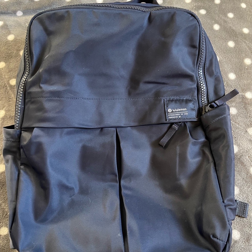 Lululemon Nagy blue bookbag